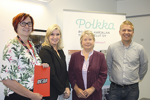 Vasemmalta Karita Nuikka, Anne Karppinen, Hannele Portman ja Juha-Matti Juurikainen.